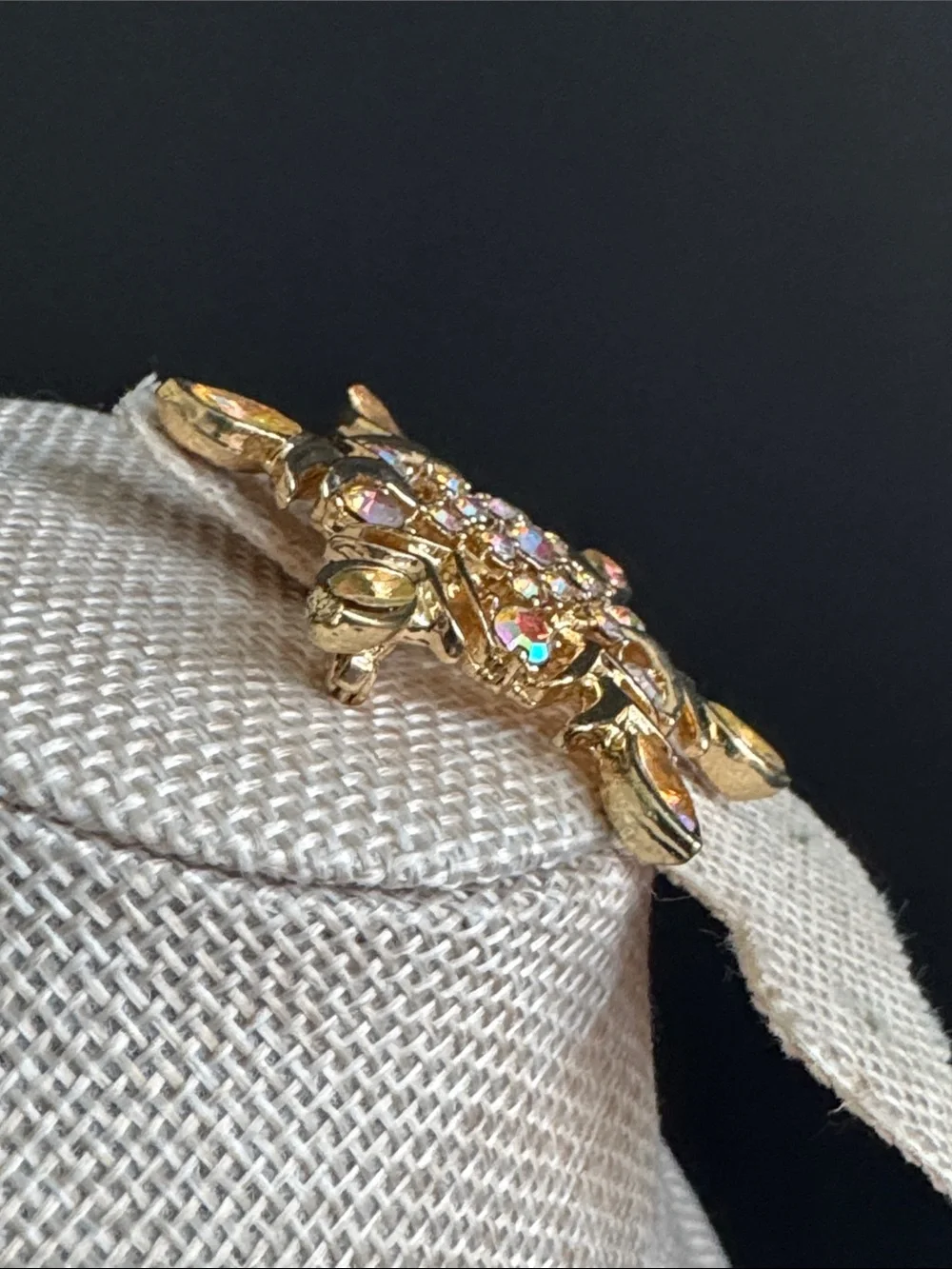 VTG Gold Tone Auora Borealis Rhinestone Snowflake Brooch Pin Mid Century Holiday